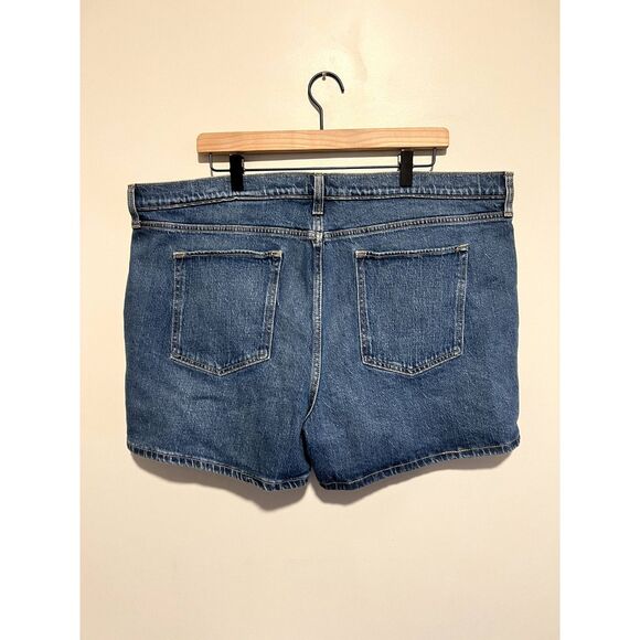 NWT Banana Republic Mid-Rise Medium Wash Denim 4" Shorts Plus Size 35 - Picture 6 of 10